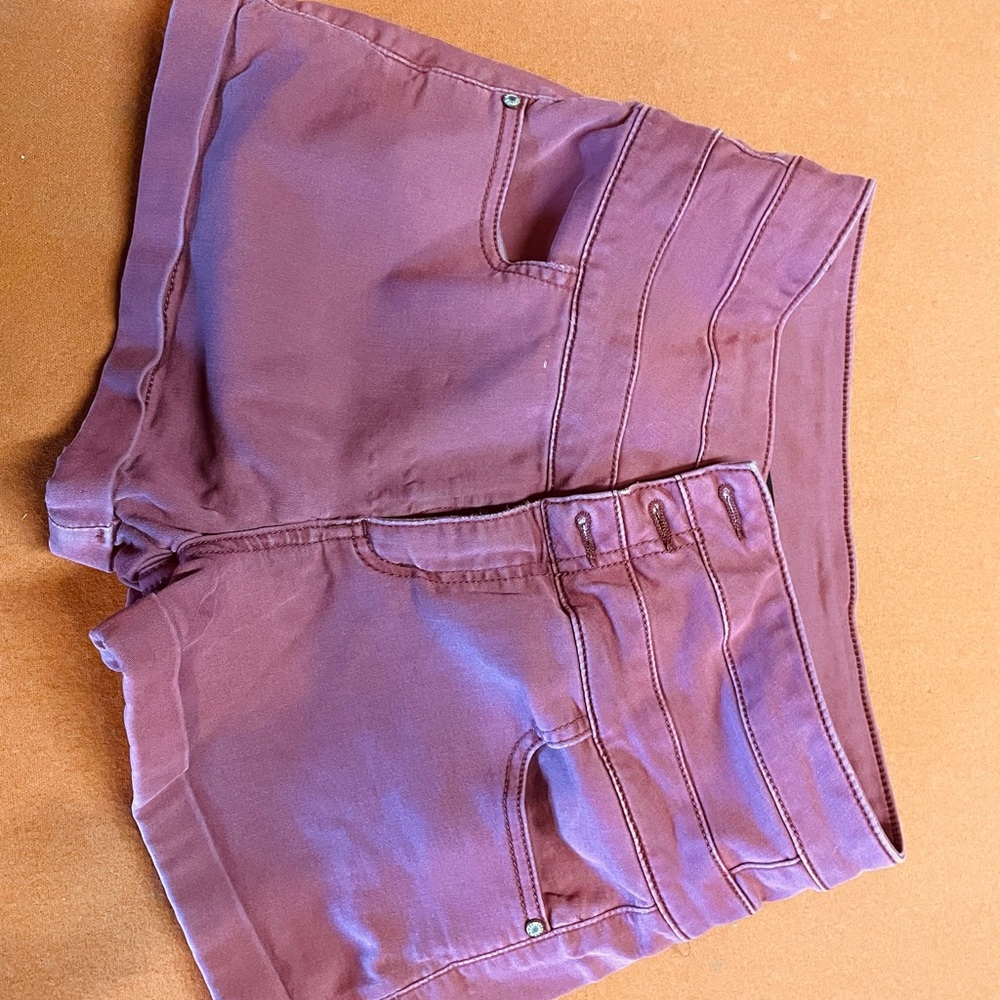Tinseltown high rise shorts size 5 burgundy/red